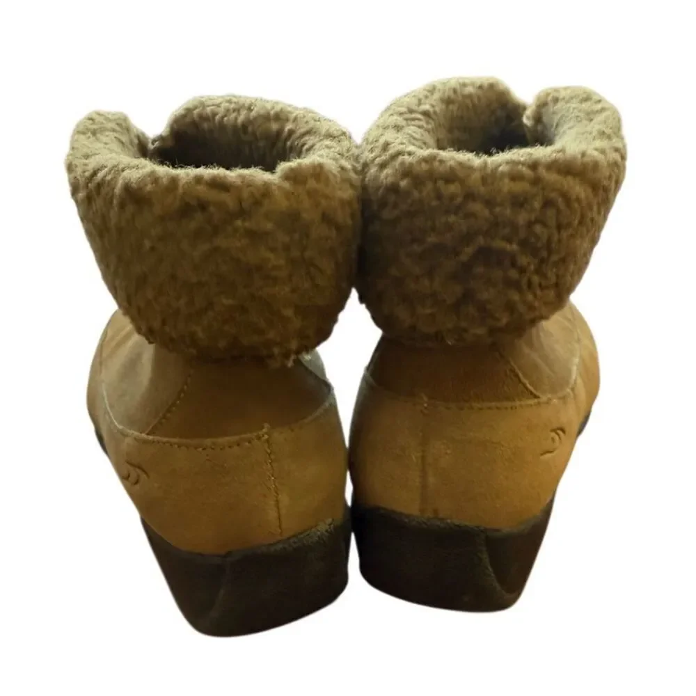 Dr. Scholl’s Tan Suede Demi Boot Sz. 9.5. Top Zip Fleece Lined Comfort